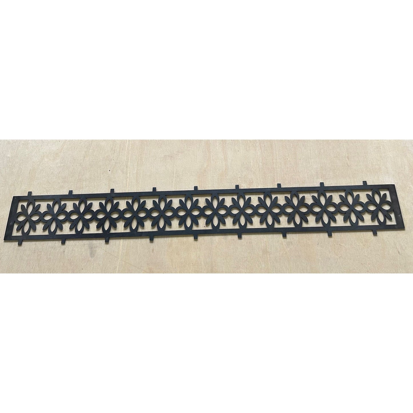 Brau decorativ din tabla decupata 100x1000x3, model 03