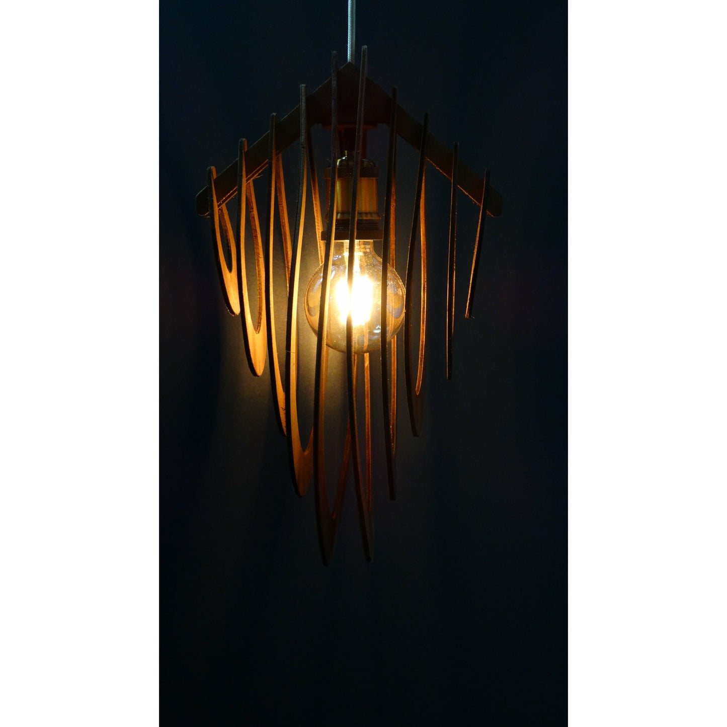 Lustră din lemn-Lampsila