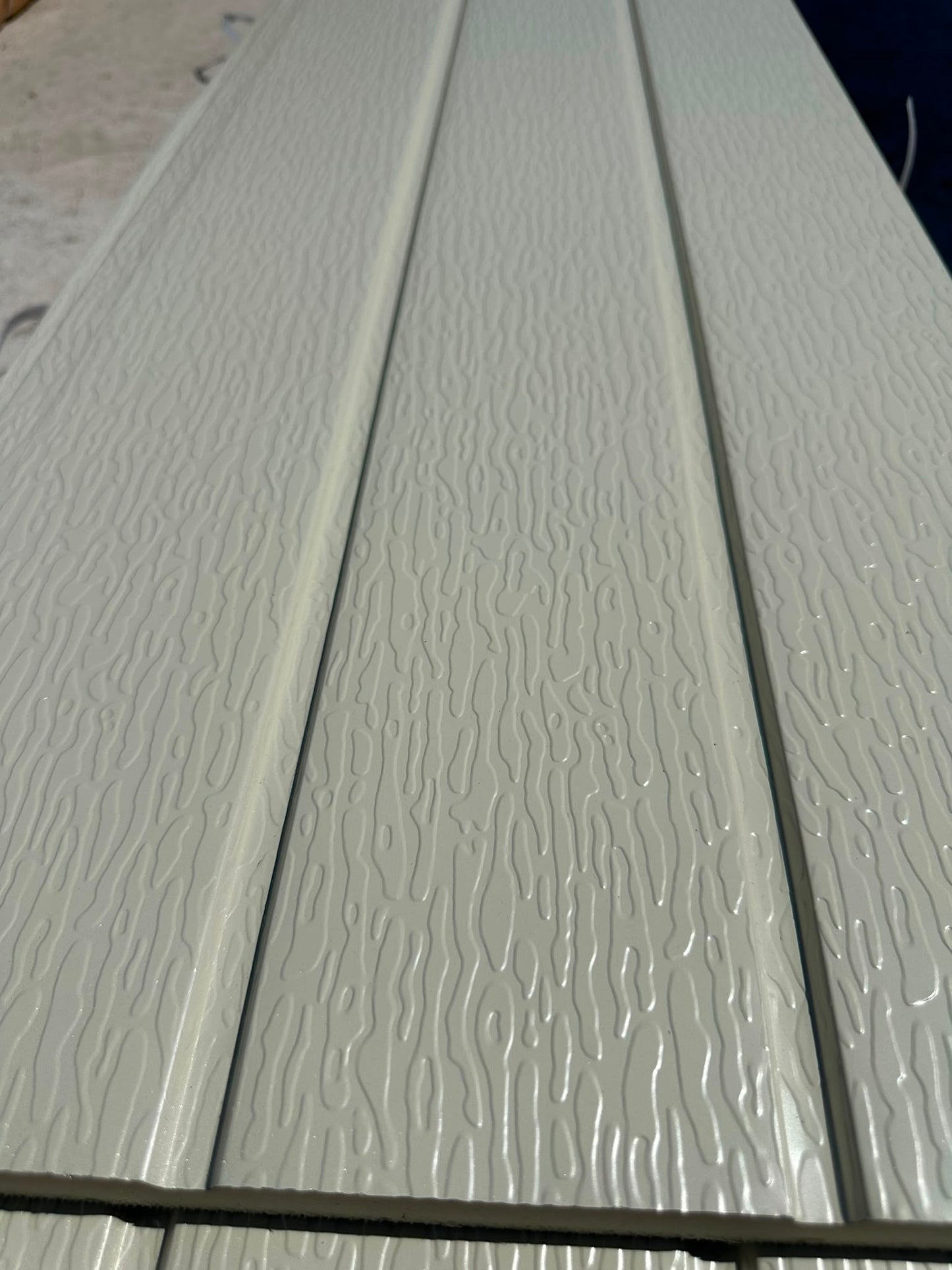 Panou Sandwich Lambriu Exterior culoarea Alba 30x390x2950mm
